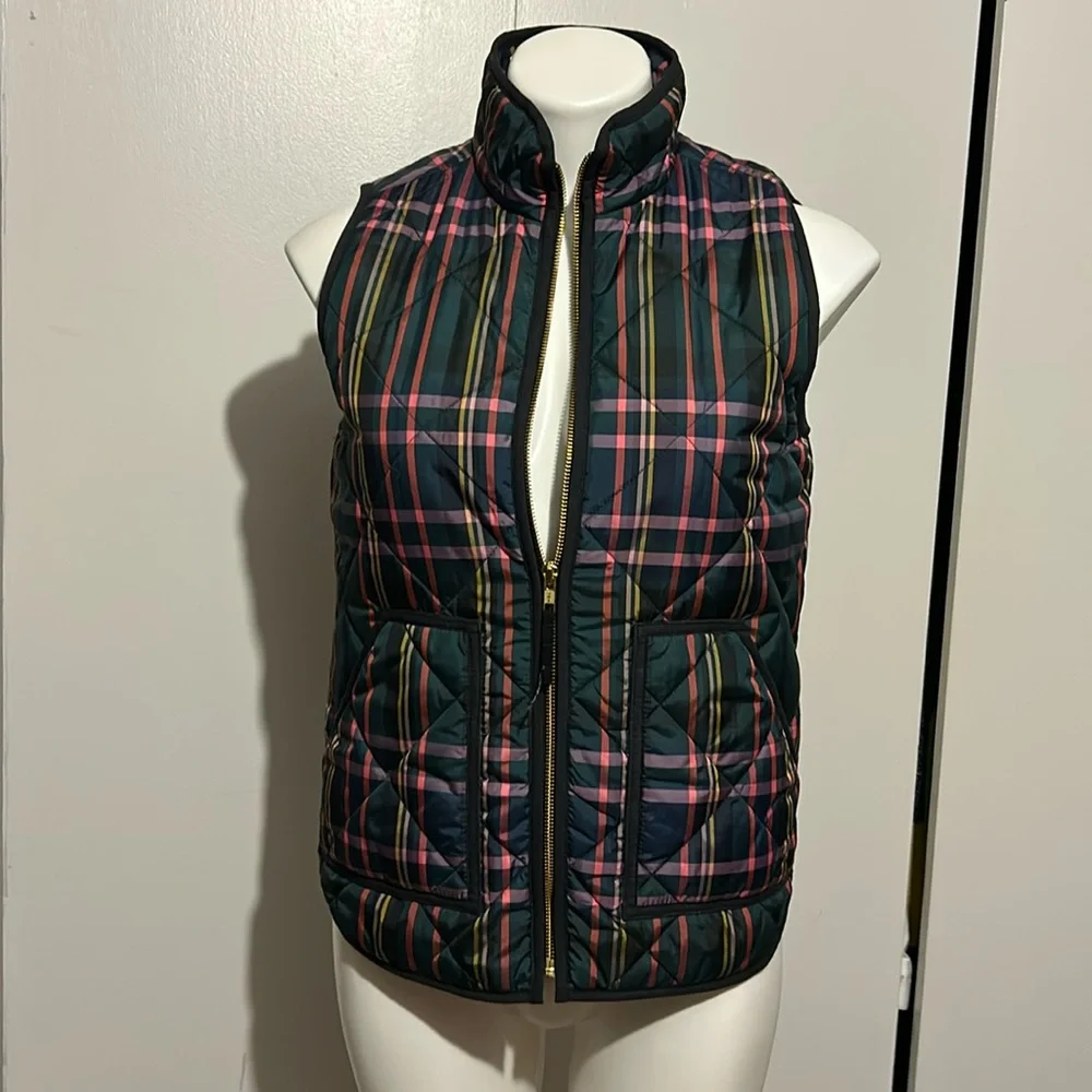 J. Crew quilted excursion green navy pink tartan plaid quilted puffer  vest